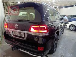 تۆیۆتا لاند کروزەر